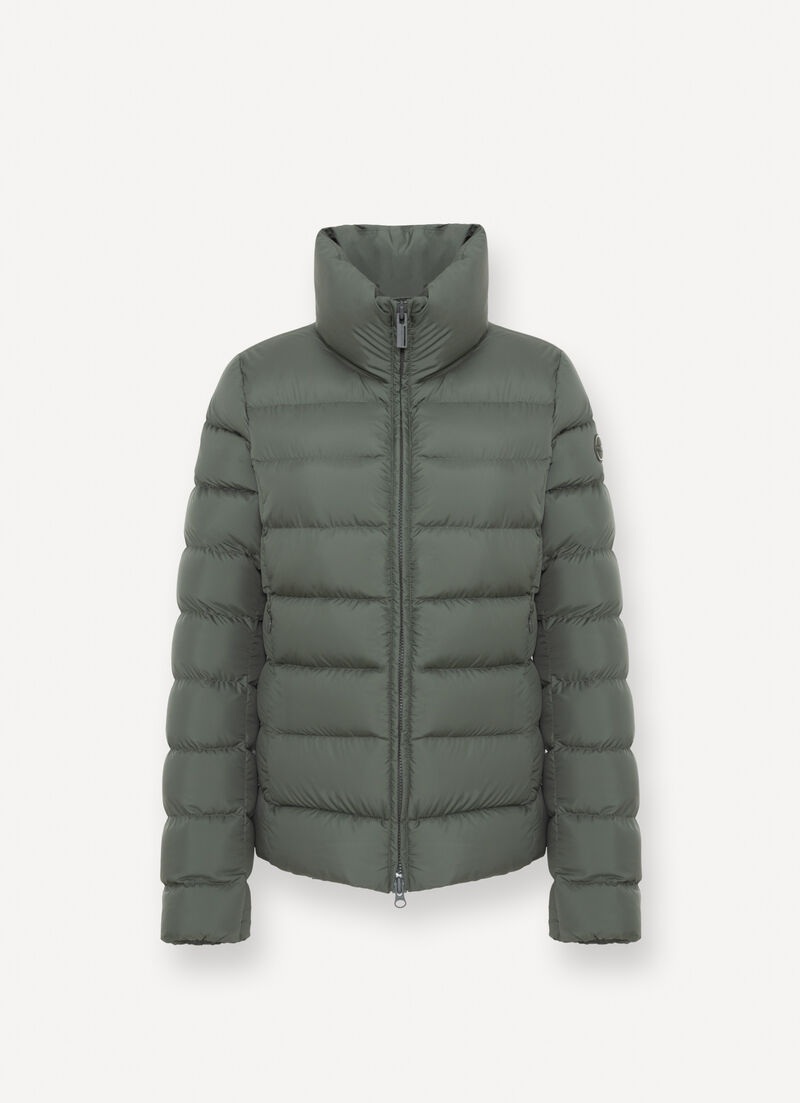 Matte down jacket with high collar