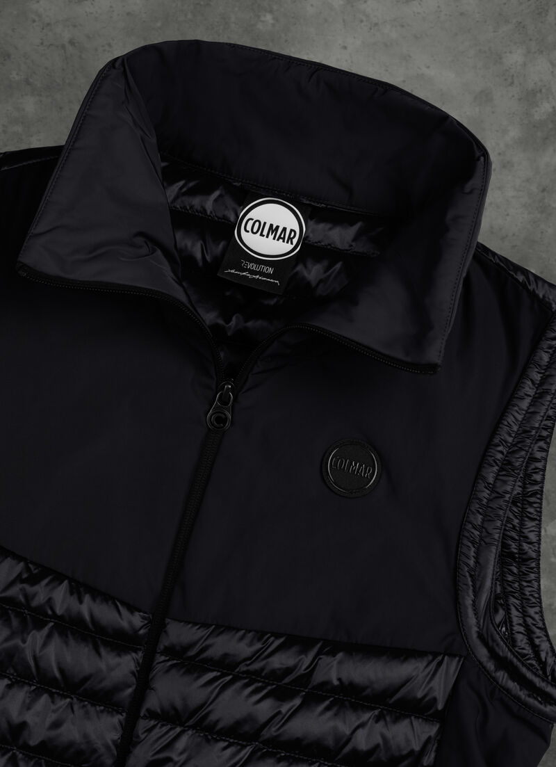 Solid-colour recycled fabric gilet