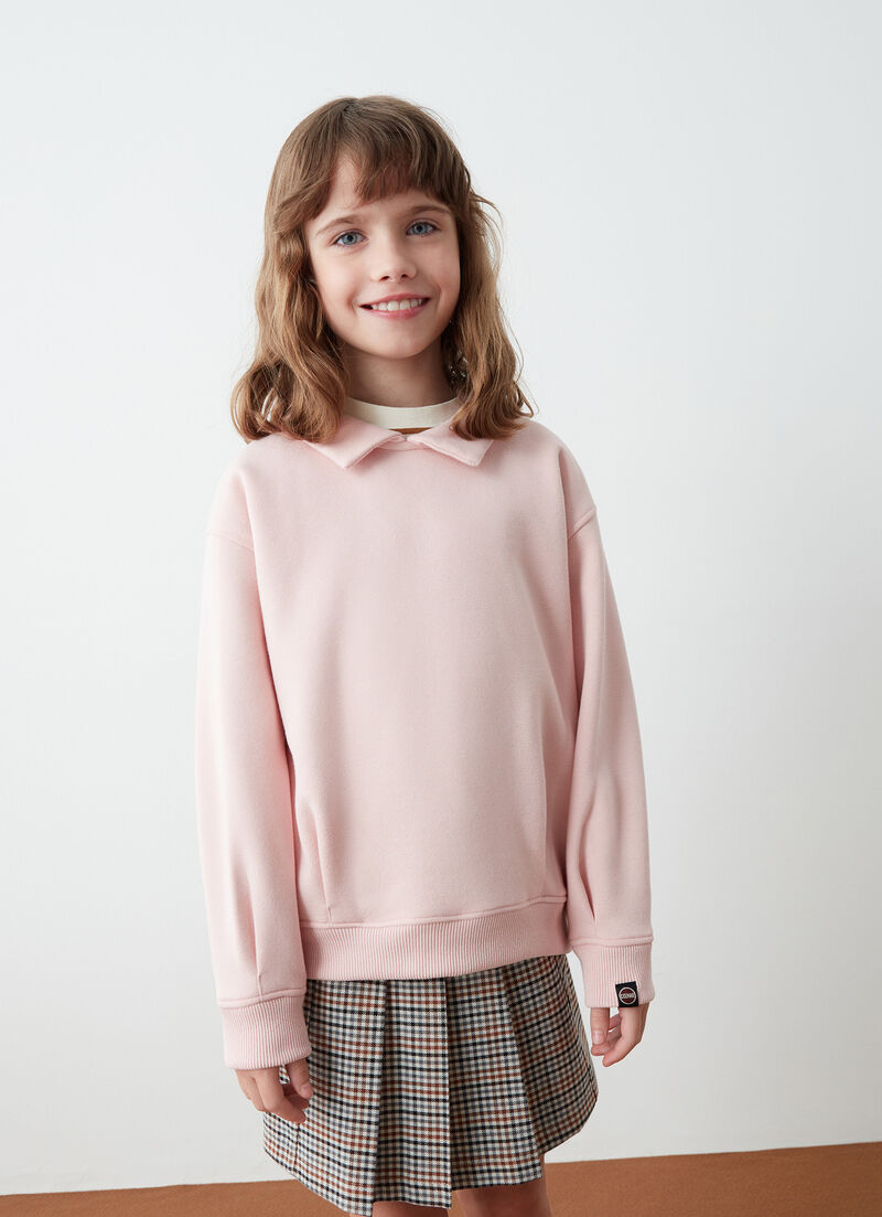 Sweatshirt with collar and darts