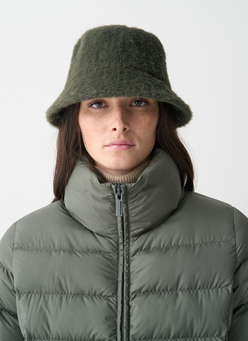 Matte down jacket with high collar