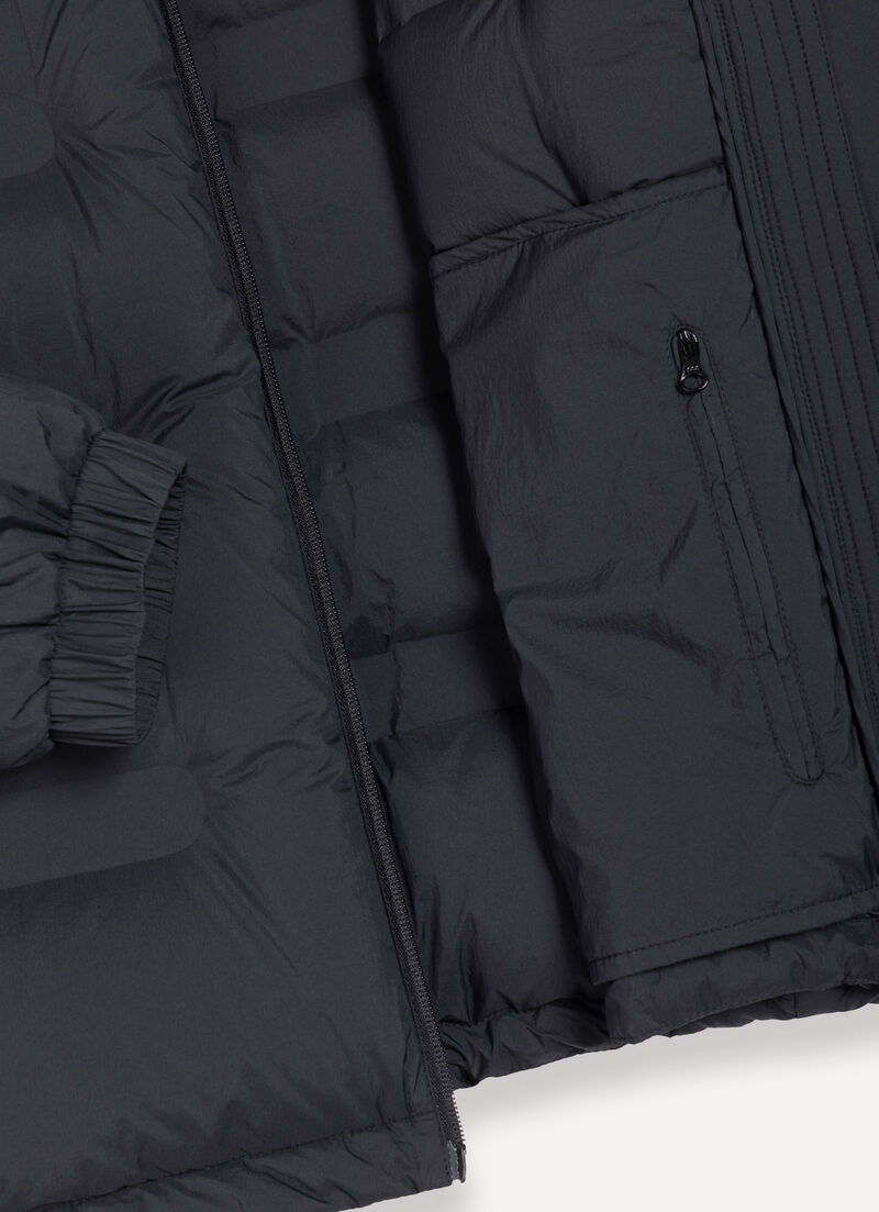 Matte down jacket with diagonal design