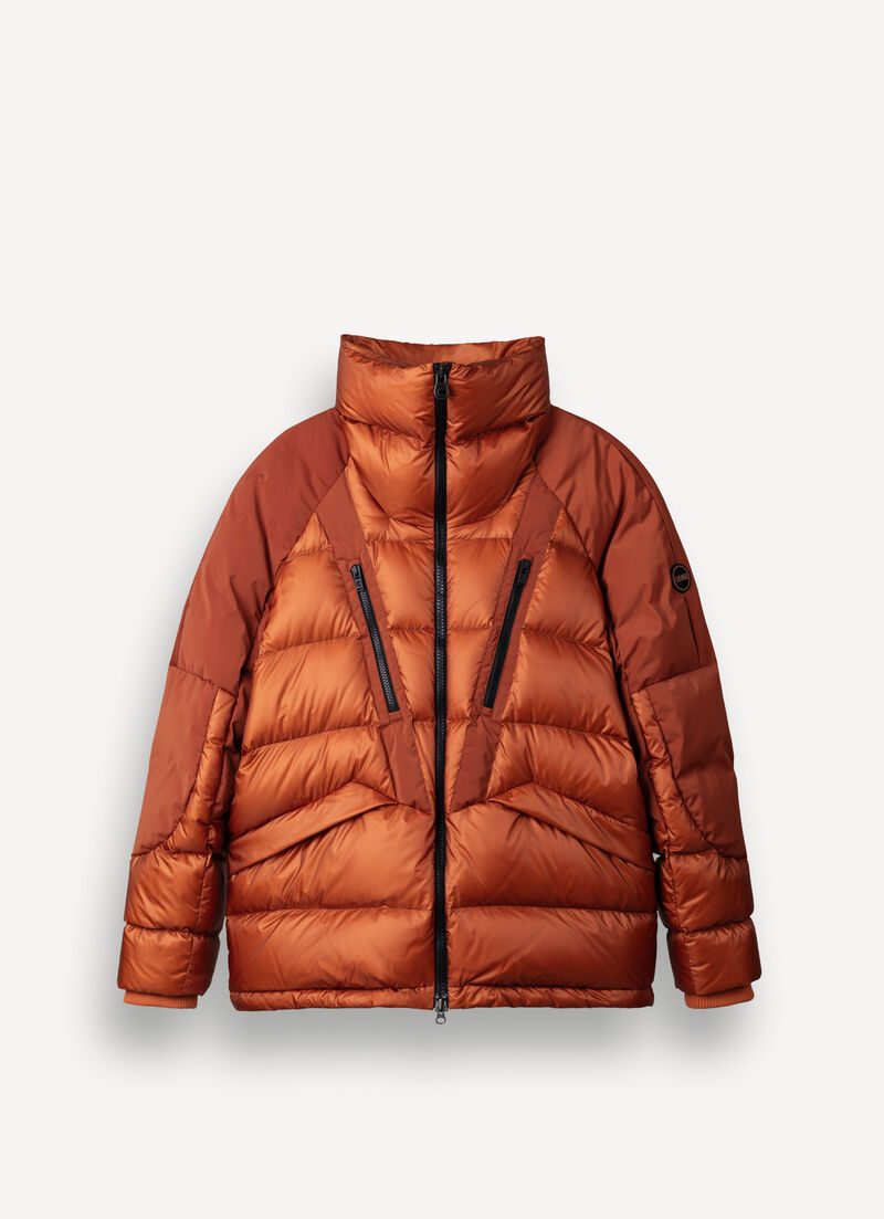 Down jacket with enveloping collar