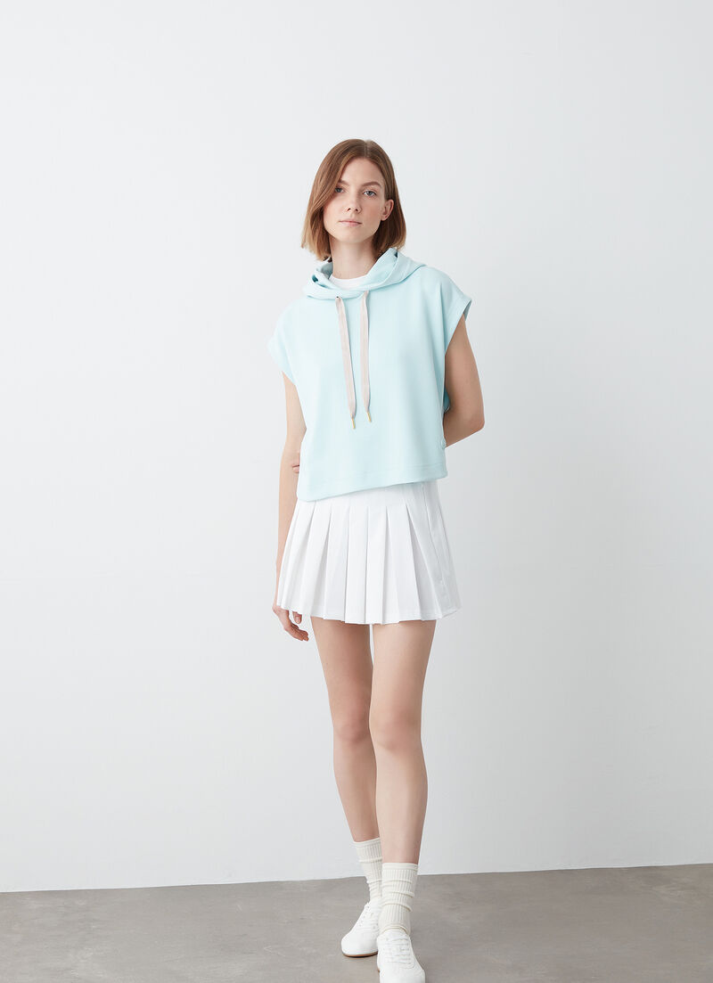 Sleeveless sweatshirt