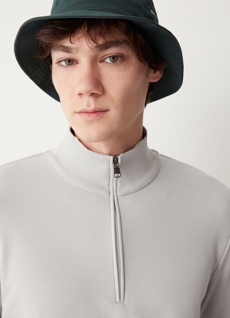 Casual half-zip sweatshirt