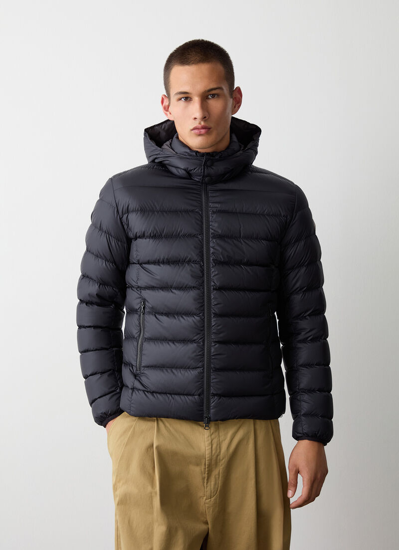 Sporty down jacket with detachable hood