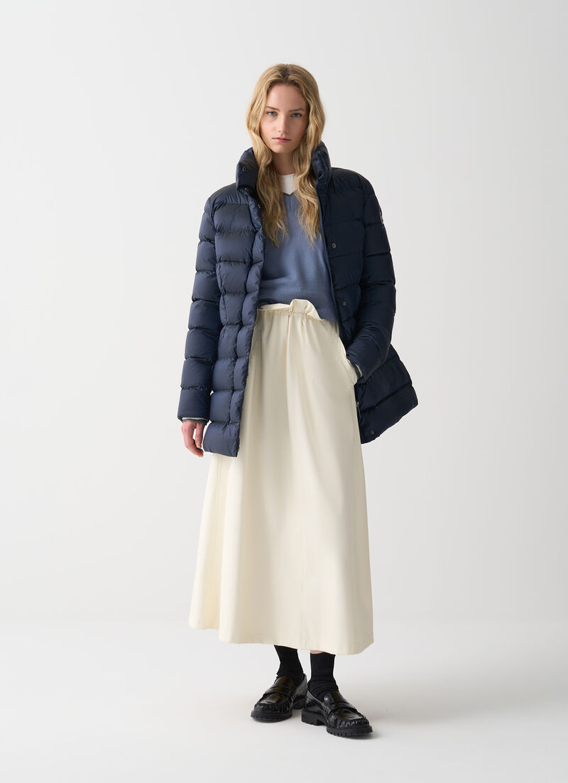 Long fitted down jacket