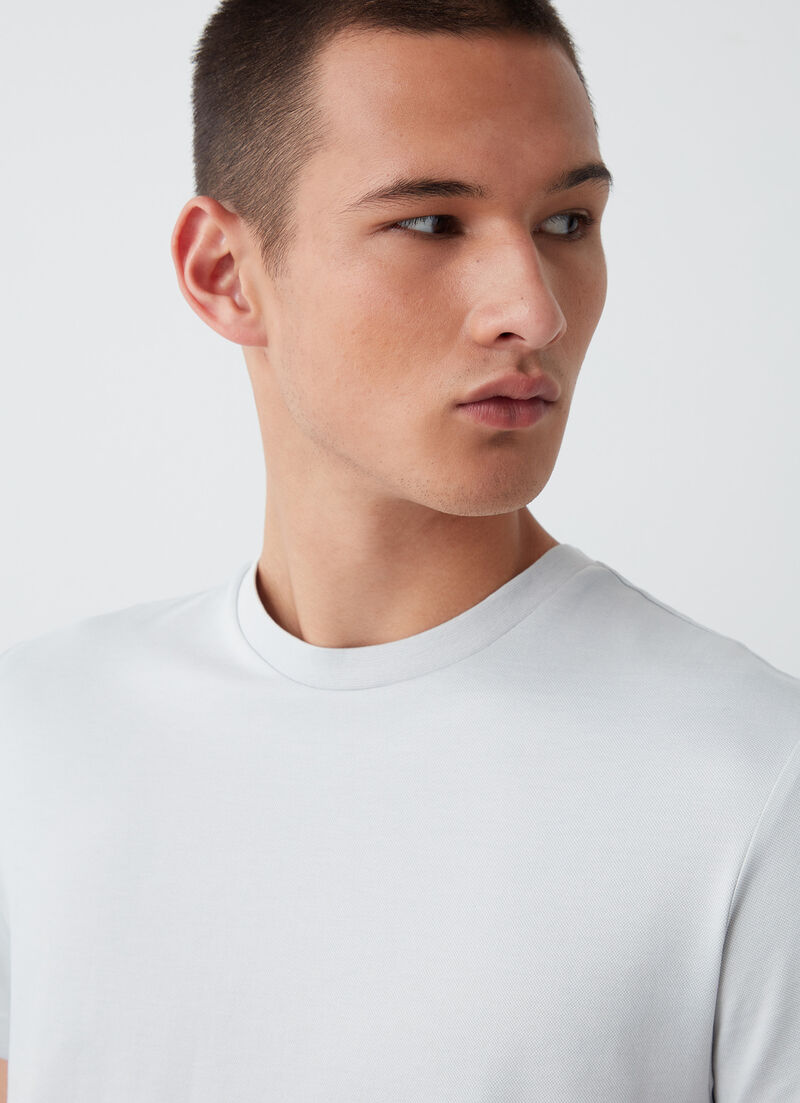 Short-sleeved stretch T-shirt
