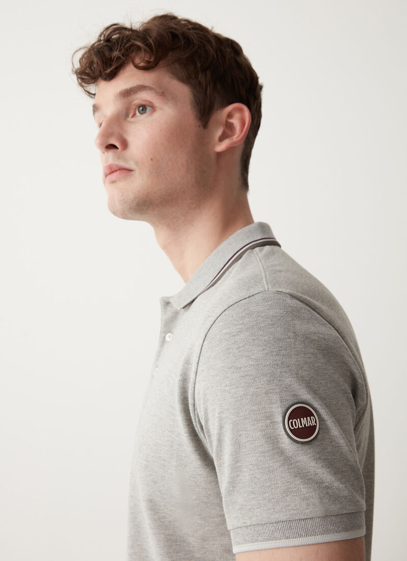 Piqué polo shirt with stripes on the collar