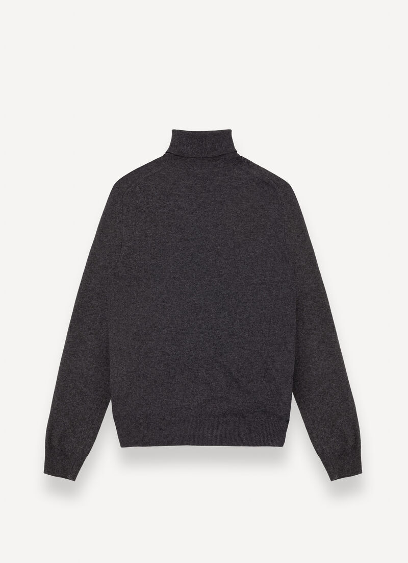 Fine knit polo-neck jumper