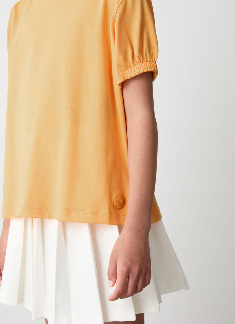 T-shirt with gathered sleeve