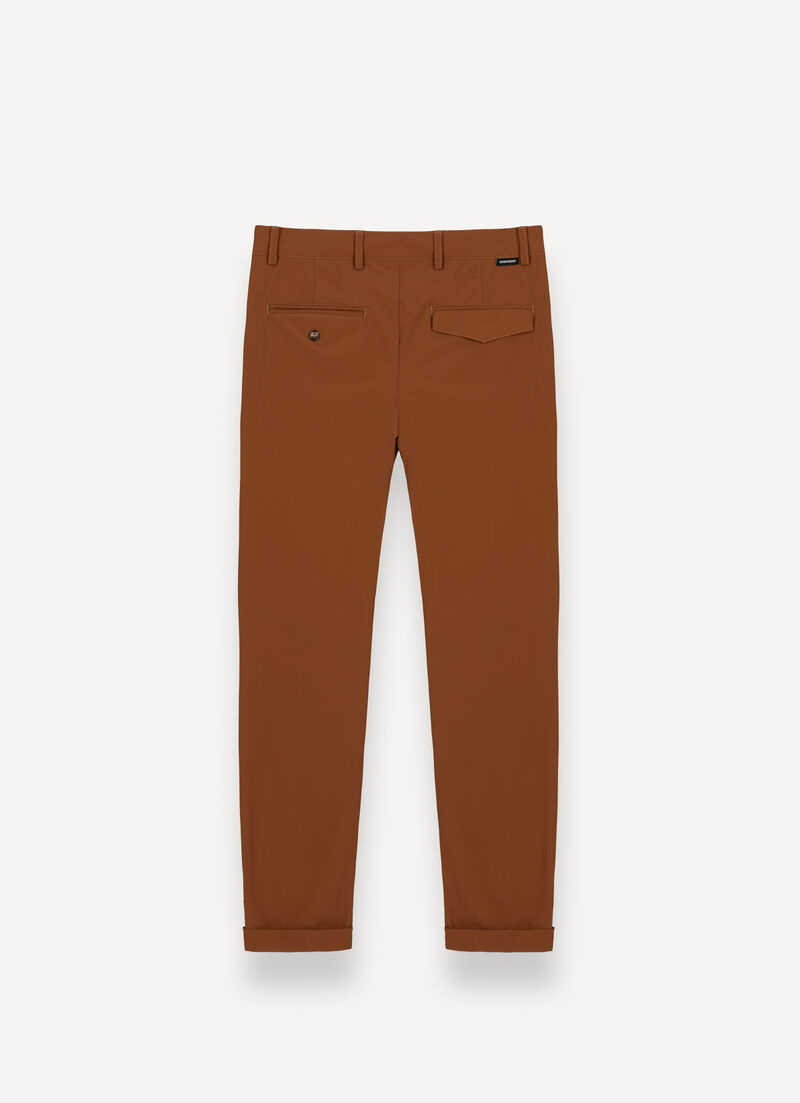 Easy care lightweight trousers with turn-ups