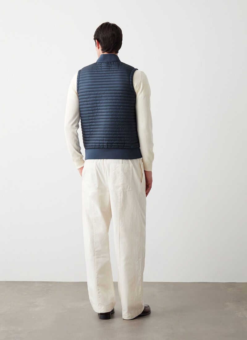 Ultra-light glossy gilet