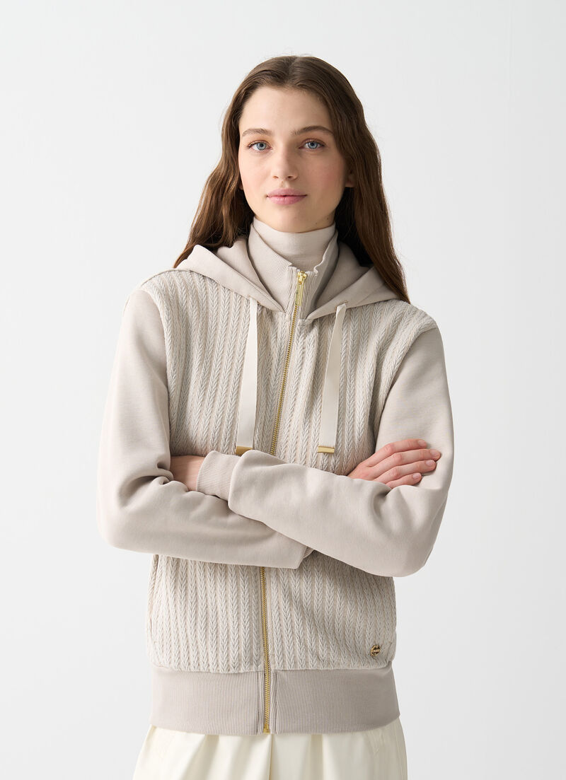 Cable-knit hooded sweatshirt