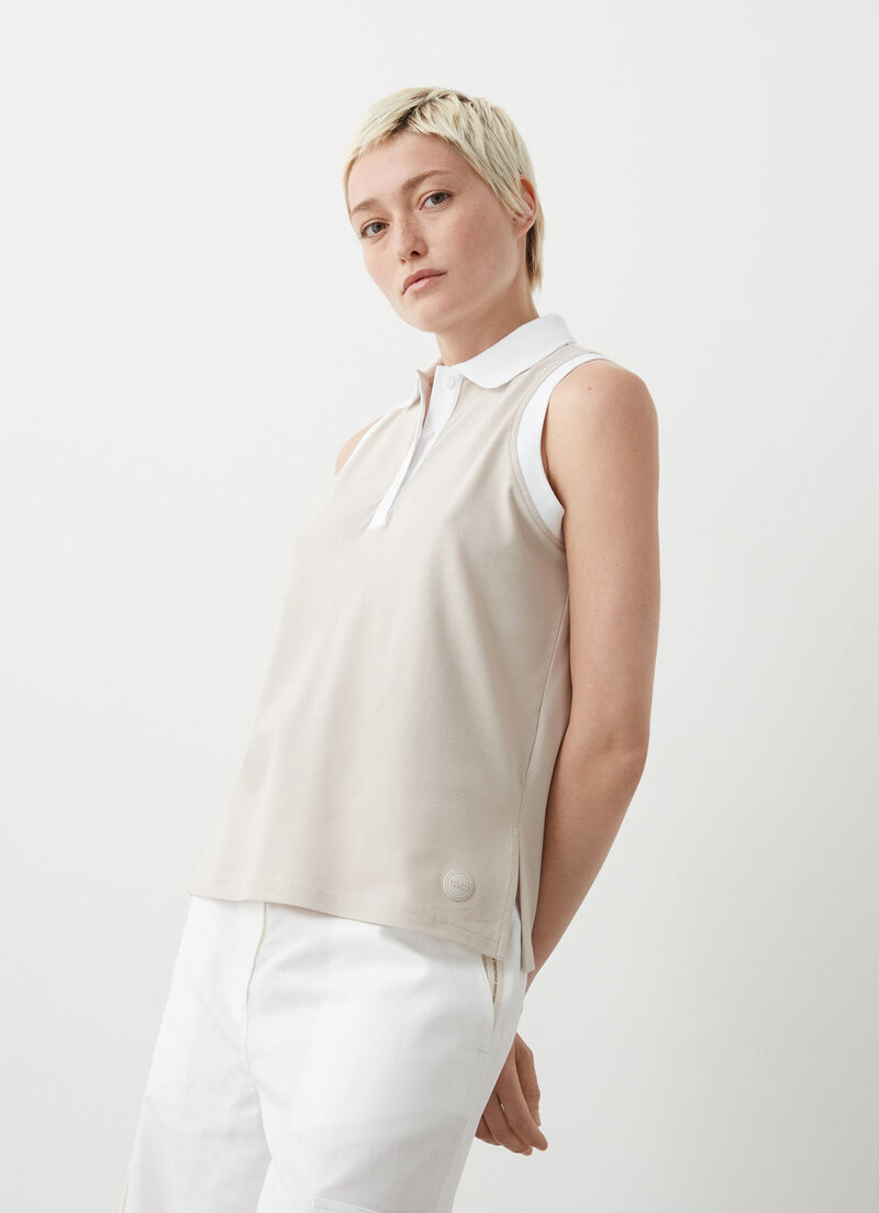 Sleeveless polo-shirt