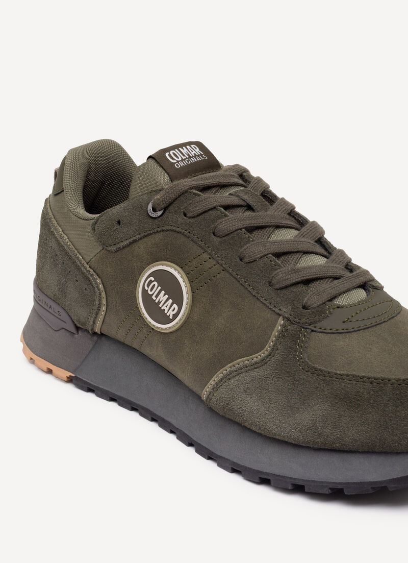 Travis Boost men’s sneakers