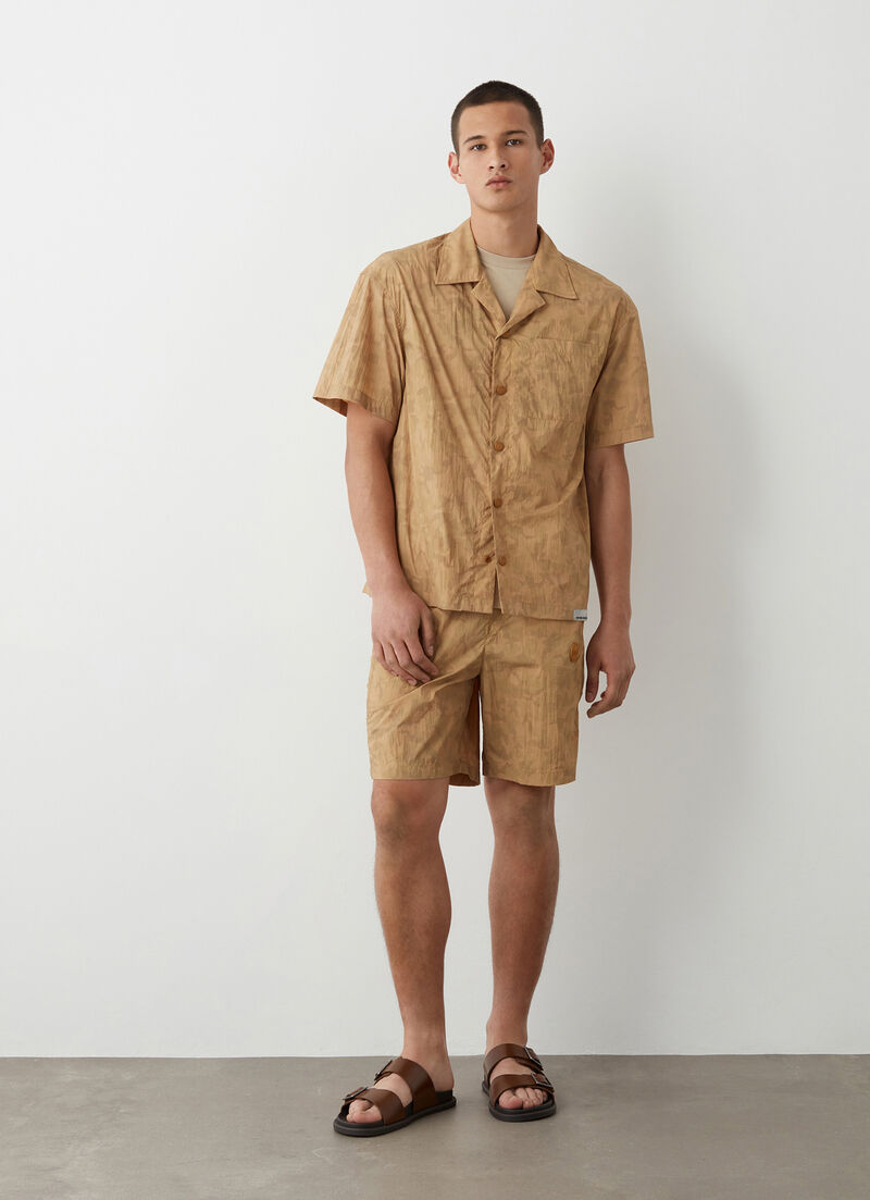 Shirt in water-repellent nylon