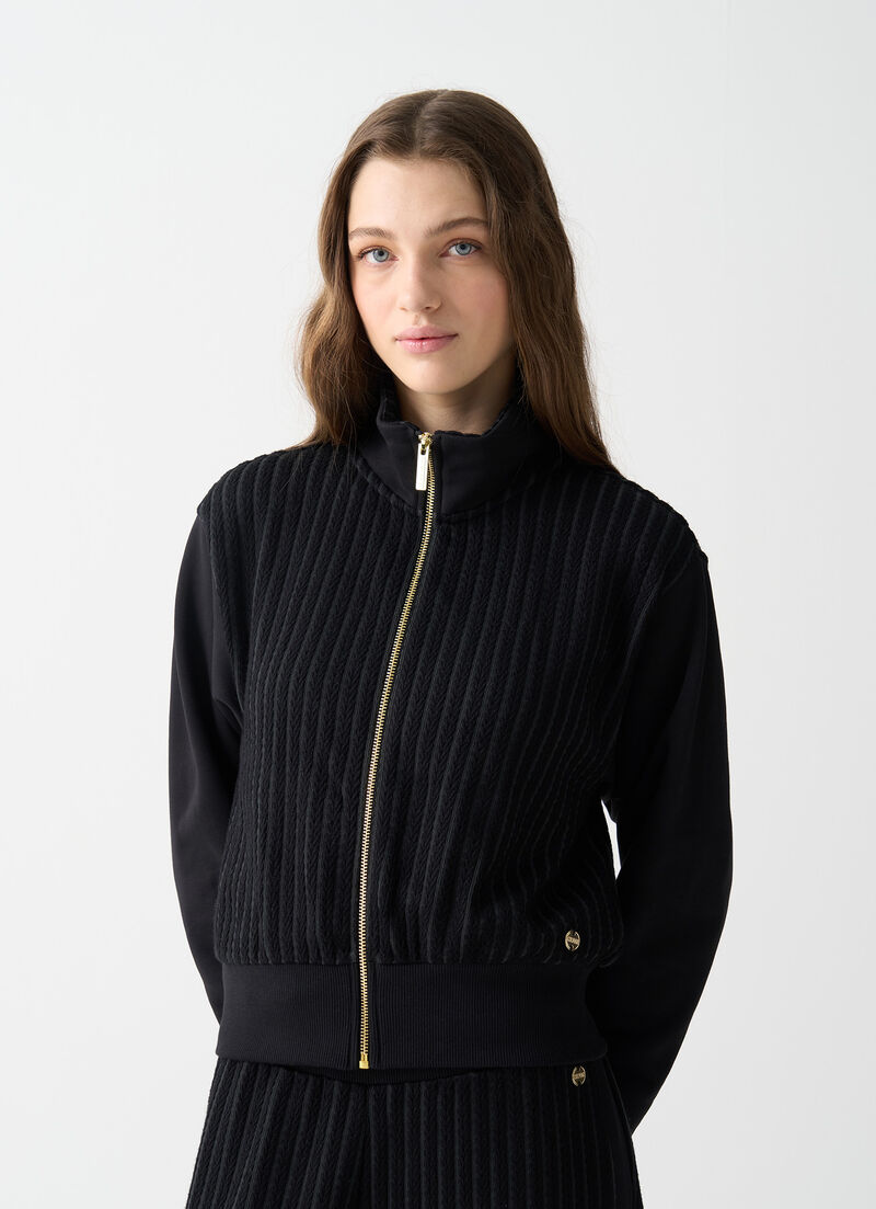 Cable-knit sweatshirt with zip