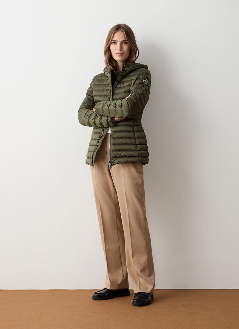 Fitted down jacket with hood