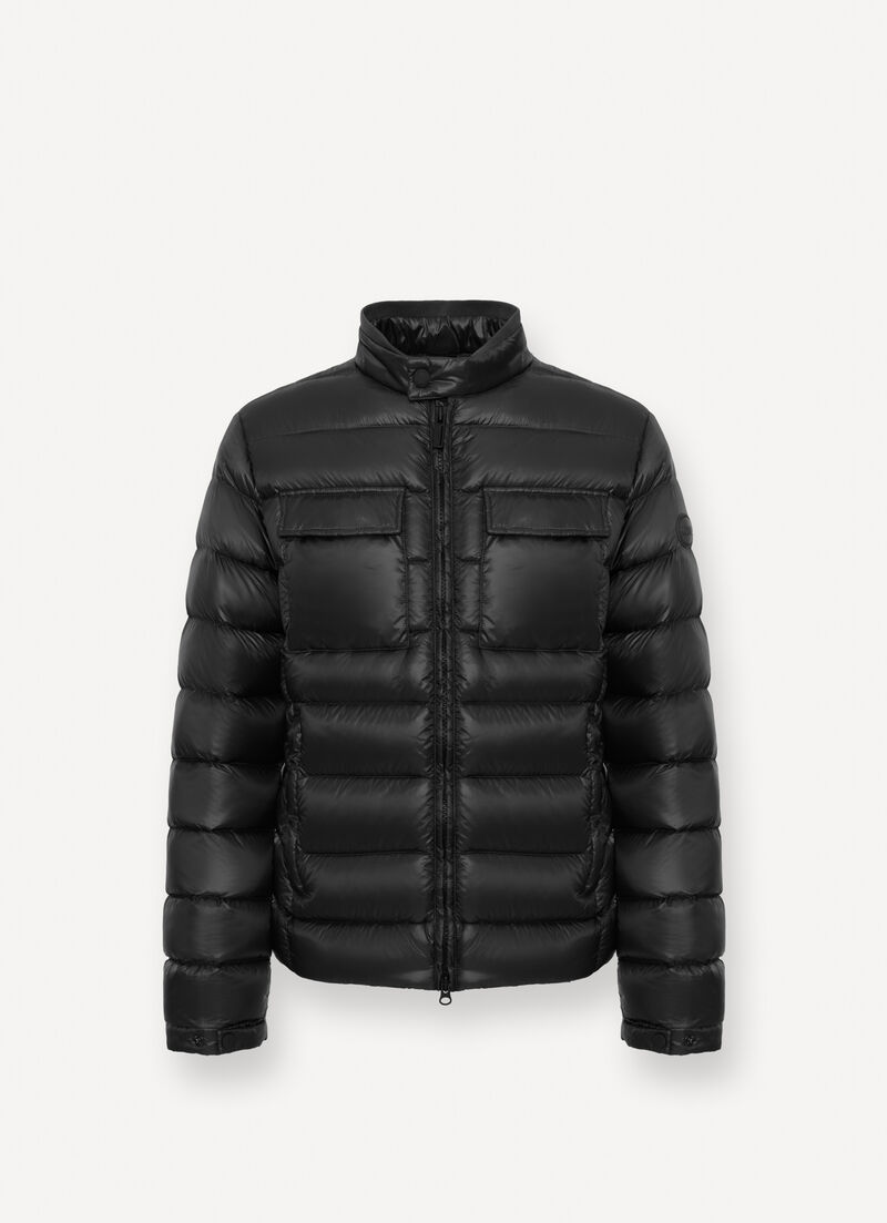 Glossy down jacket with multiple pockets