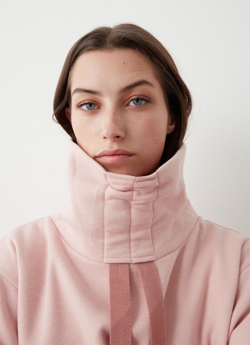 High-neck sweatshirt with side slits