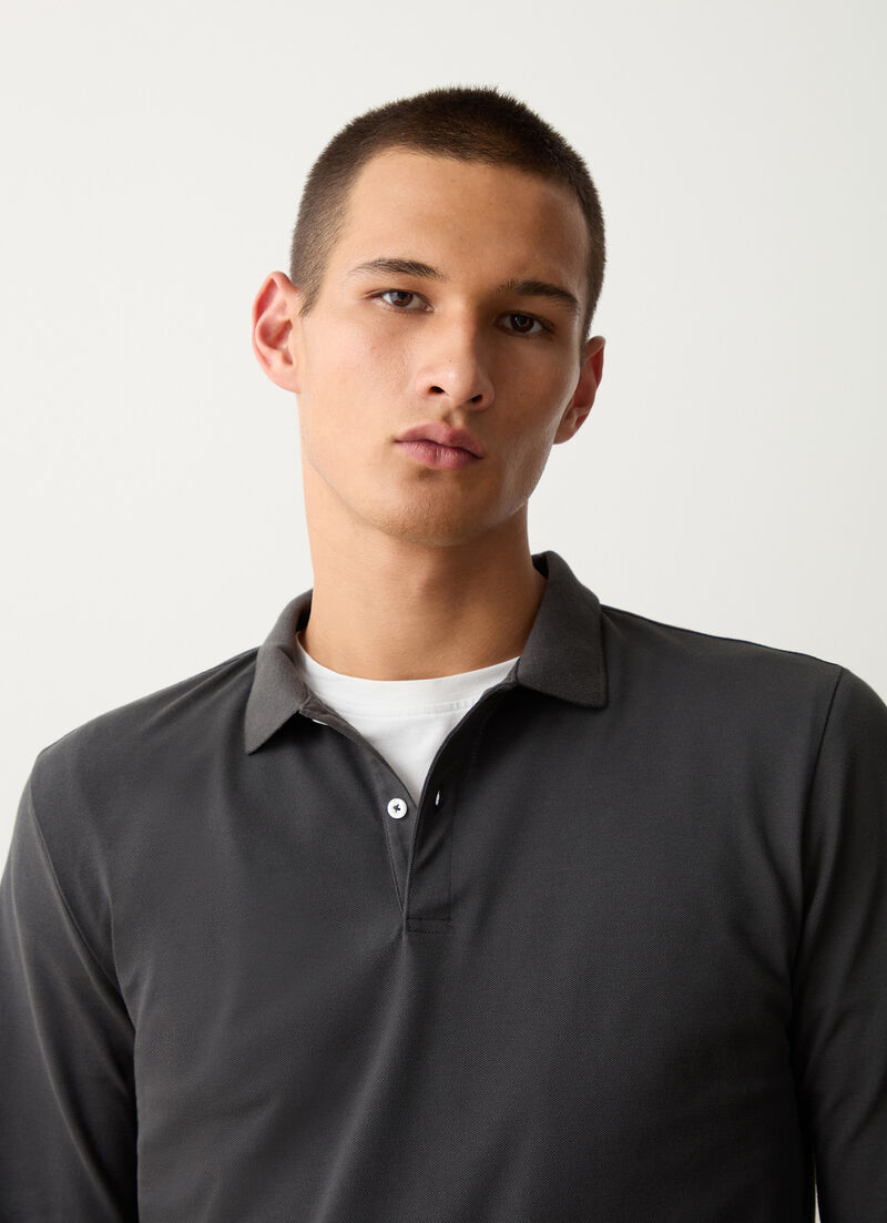 Long-sleeved polo shirt in stretch piqué