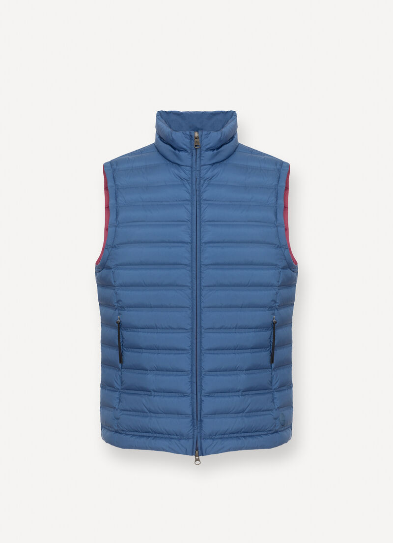 Down vest with seamless quilting