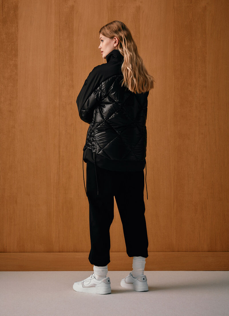 Down jacket with side lacing