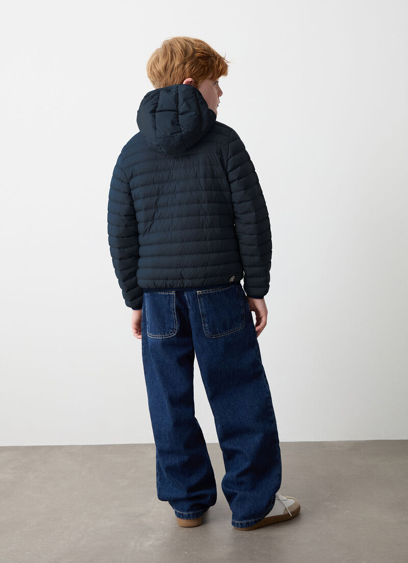 Short hooded down jacket