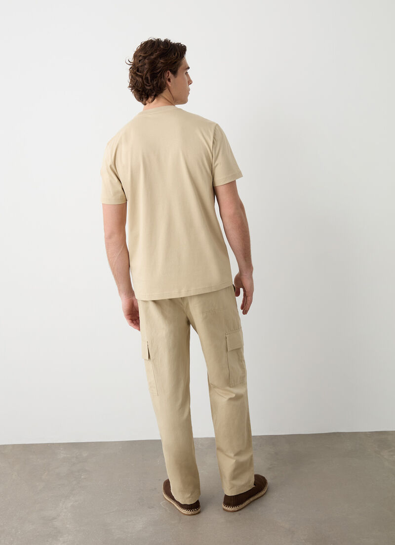 T-shirt with nylon pocket