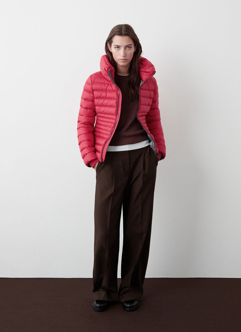 Fitted down jacket with knit cuffs