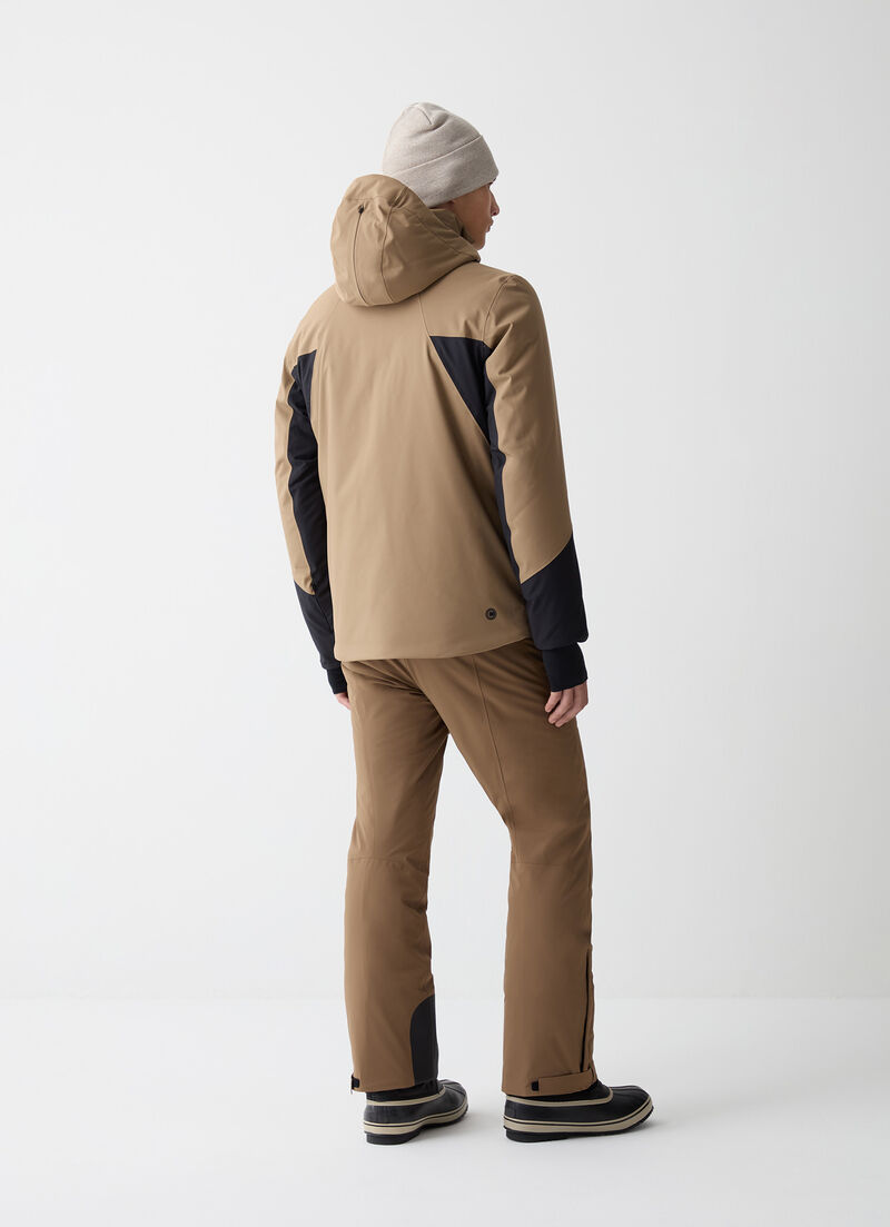 Ski jacket with ventilation zip