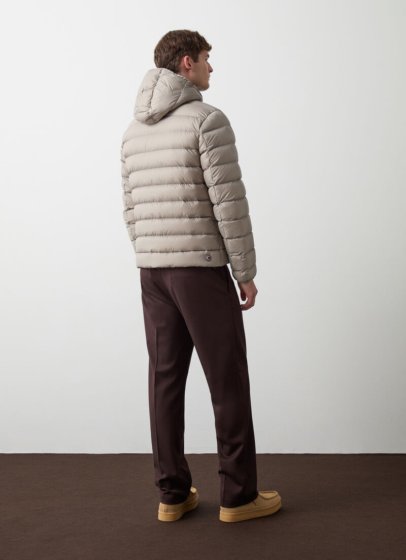 Sporty down jacket with detachable hood