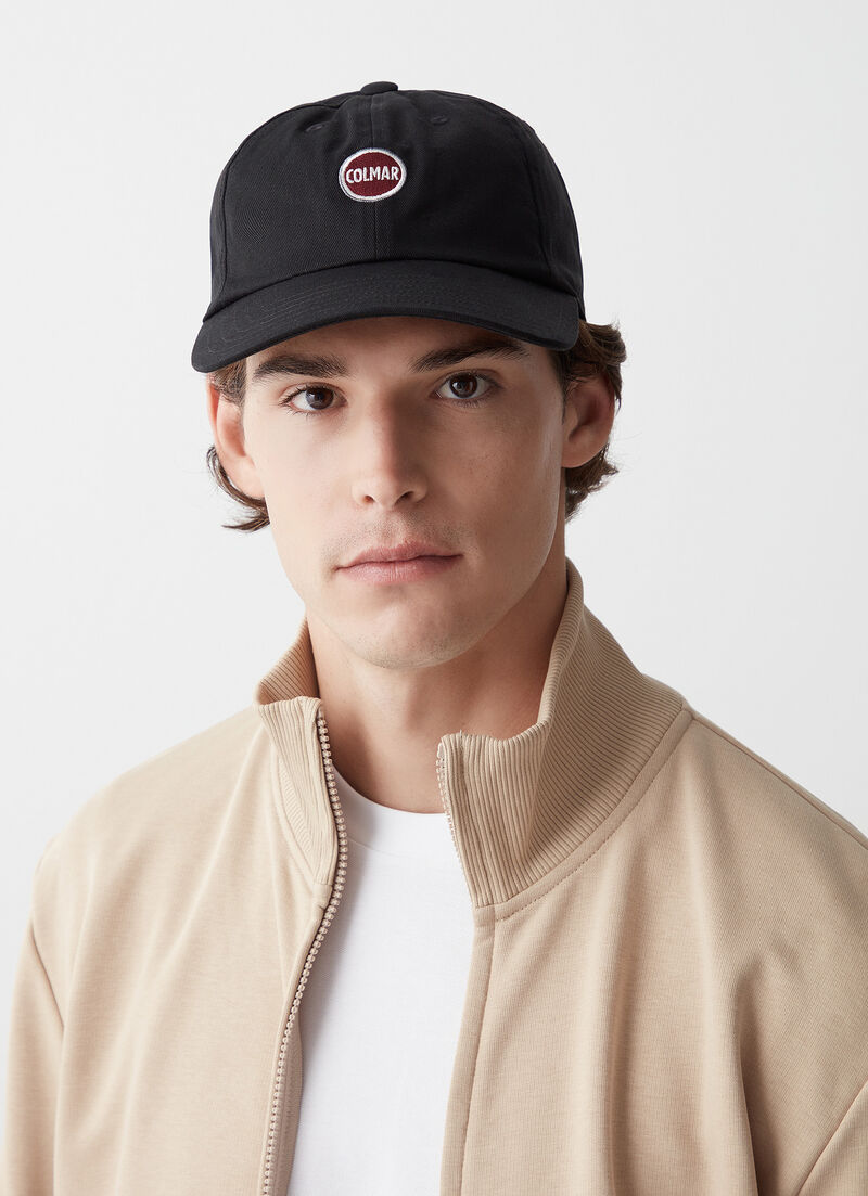 Unisex cap with embroidered logo