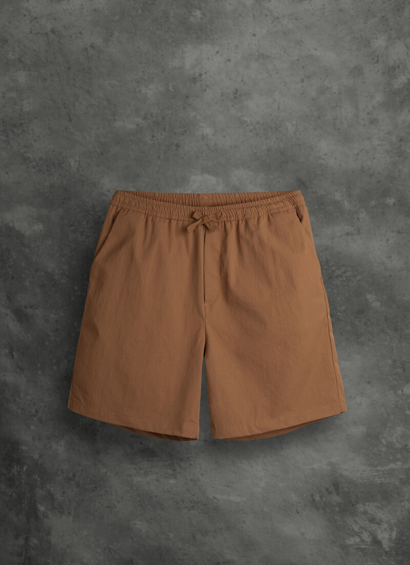 Bermuda shorts with zip back pockets