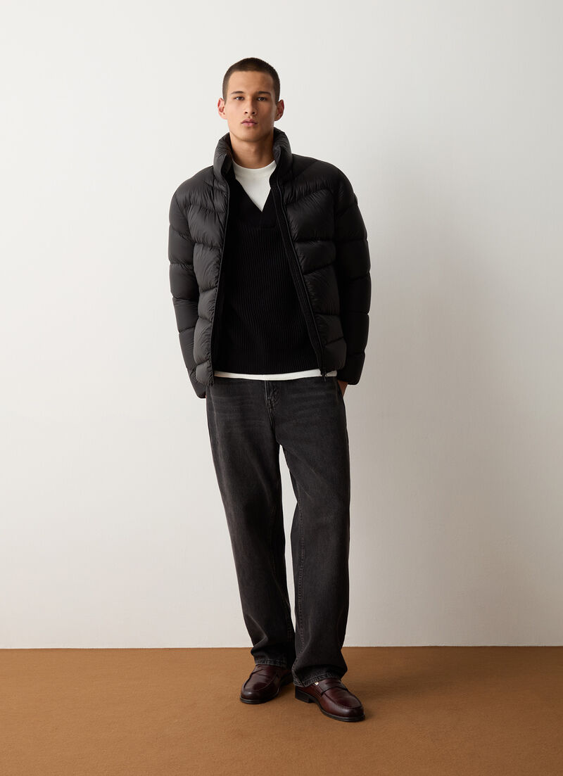 Ripstop nylon down jacket with wavy quilting