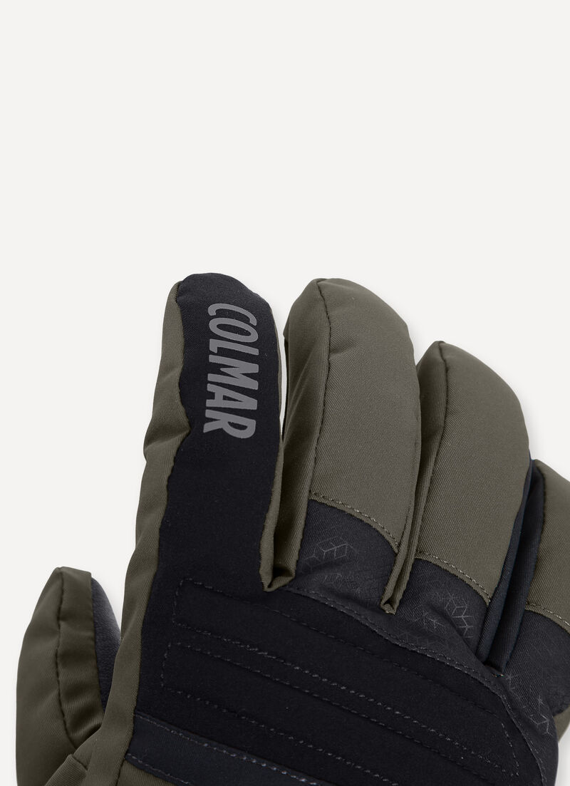 Ski gloves with leather inserts