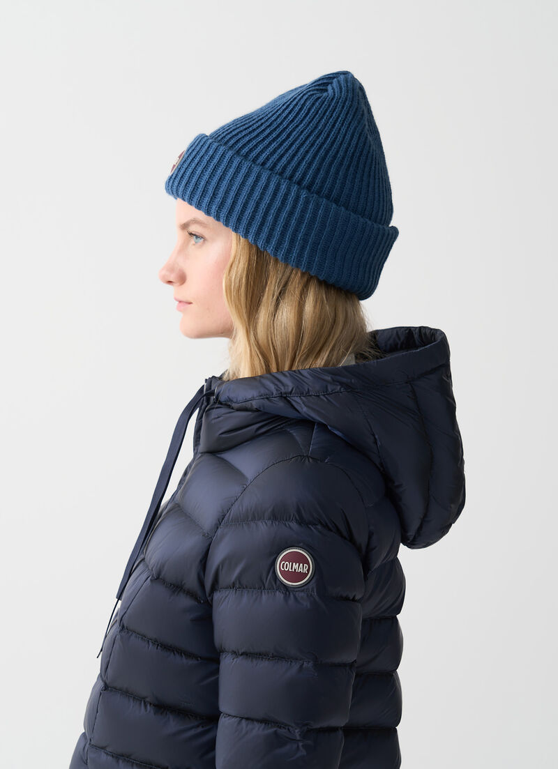 Fitted down jacket with hood