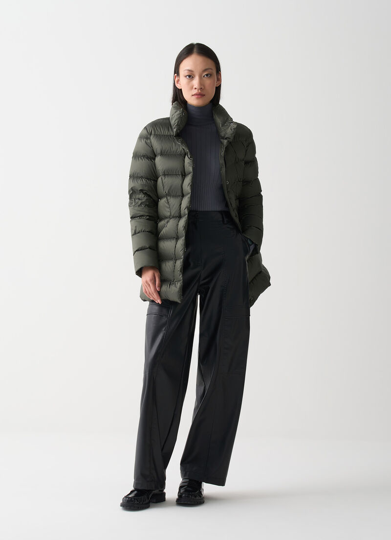 Long fitted down jacket