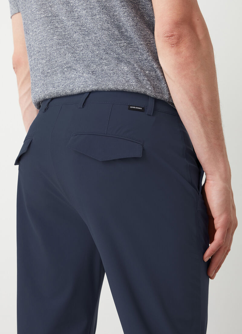Easy care lightweight trousers with turn-ups