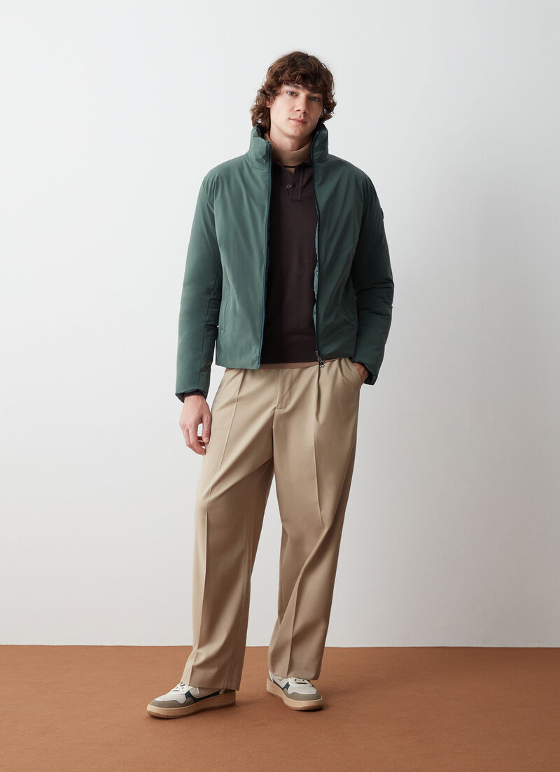 Reversible down jacket with seamless interior