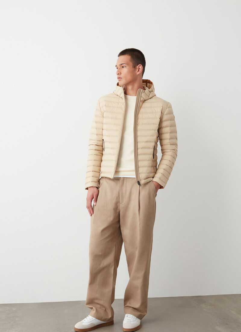 Seamless down jacket with hood