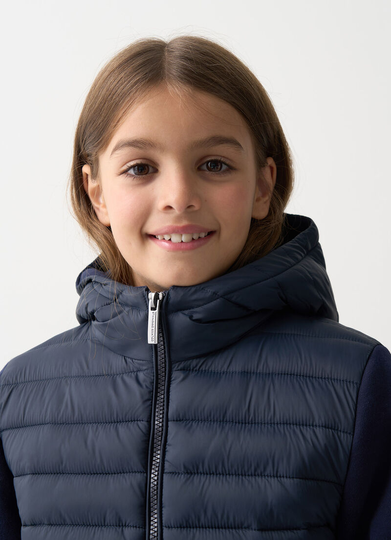 Unisex jacket with fleece sleeves