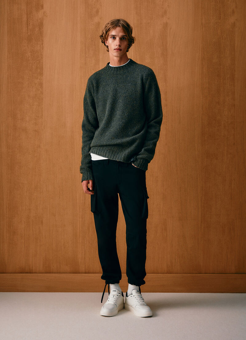 Interlock trousers with maxi pockets