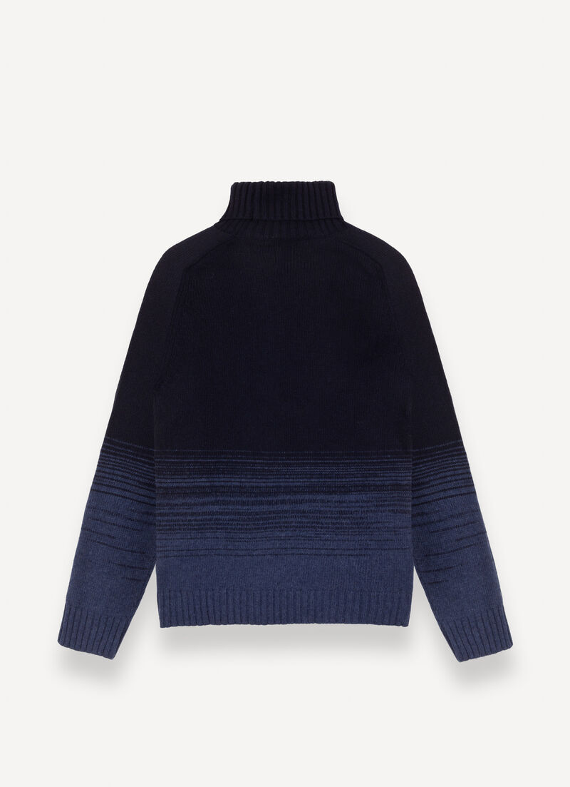 Two-tone polo-neck