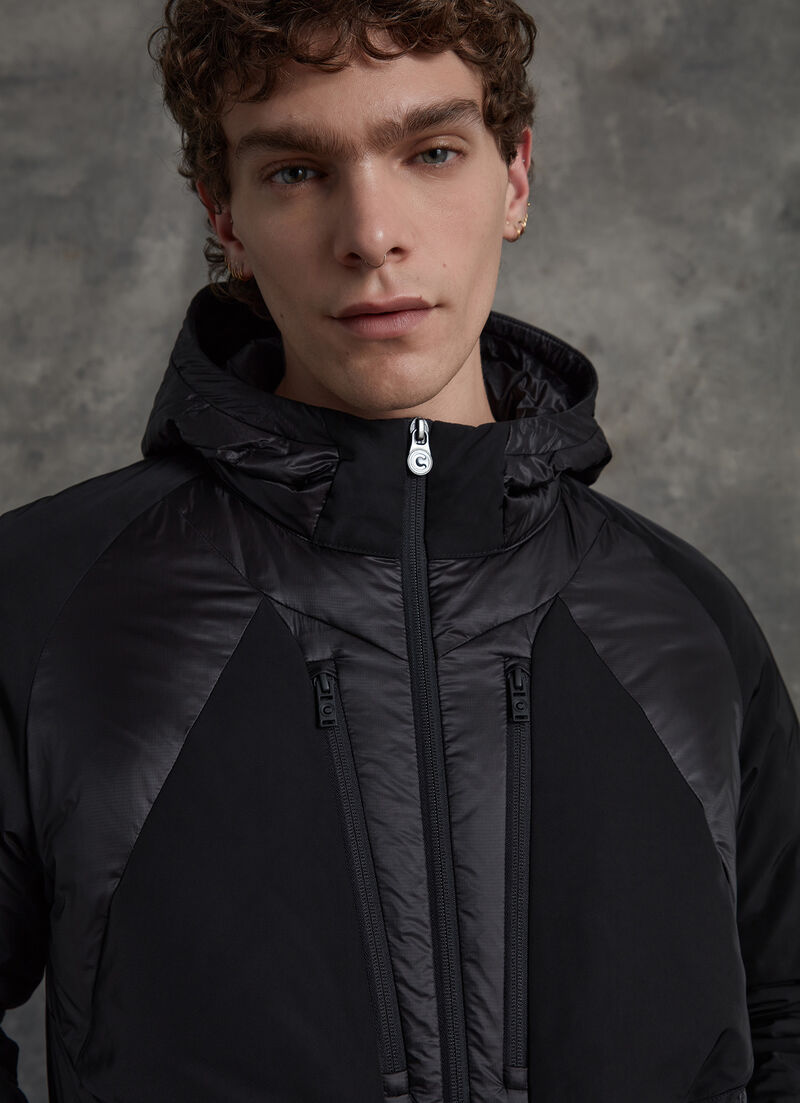 Solid-colour ripstop jacket with hood