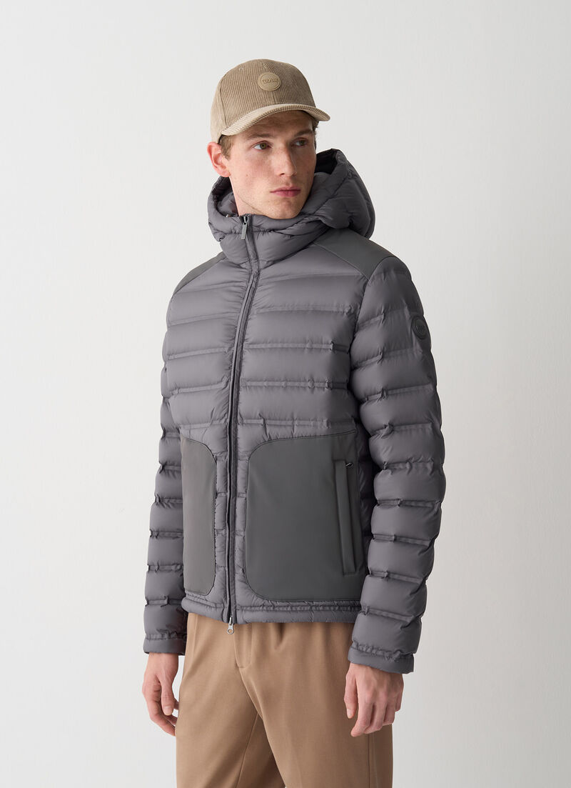 Seamless quilted down jacket with smooth inserts