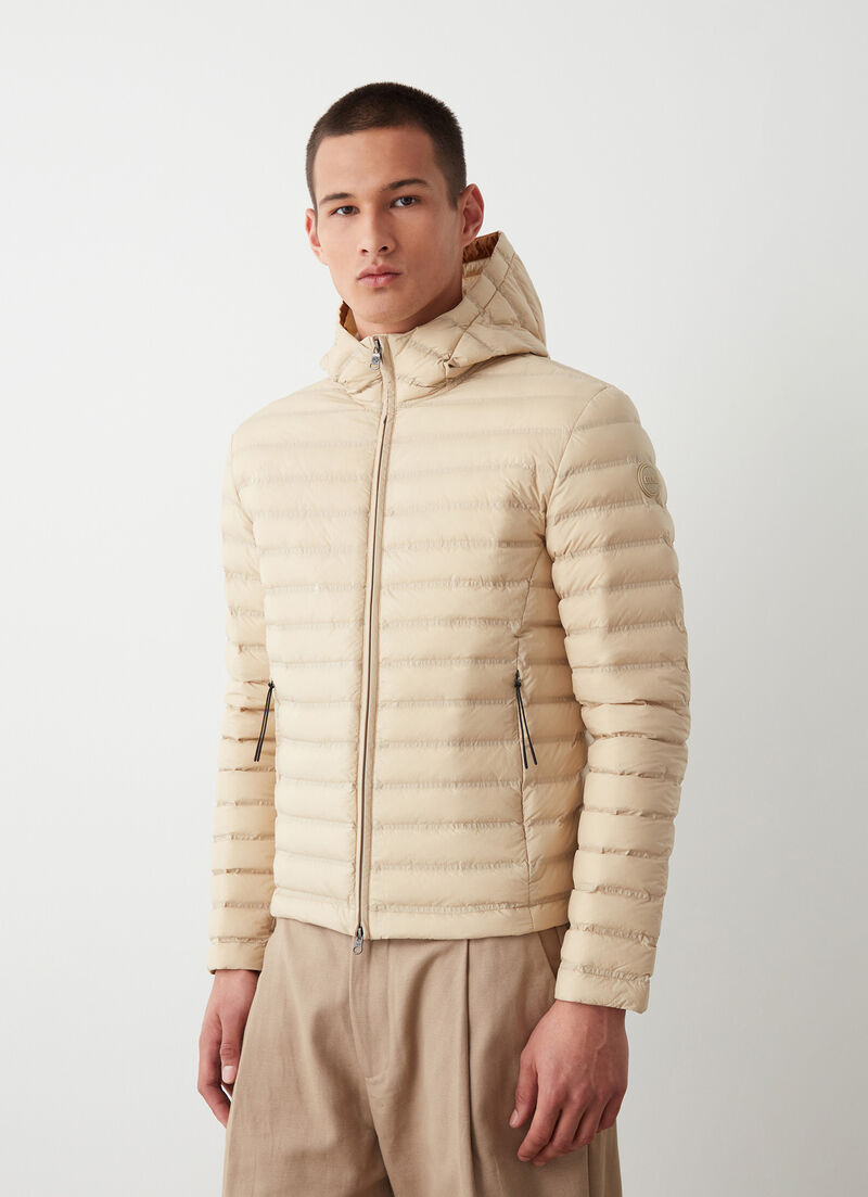 Seamless down jacket with hood