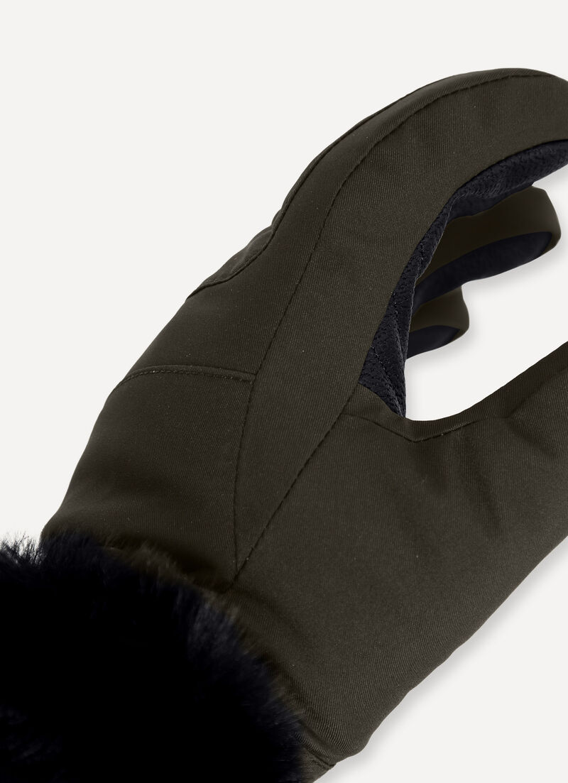 Ski gloves with fur