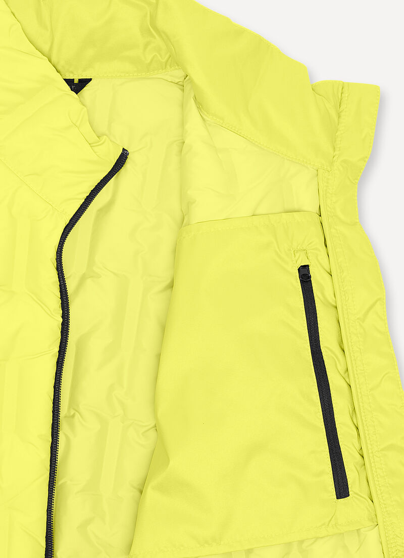Water-repellent outdoor down jacket