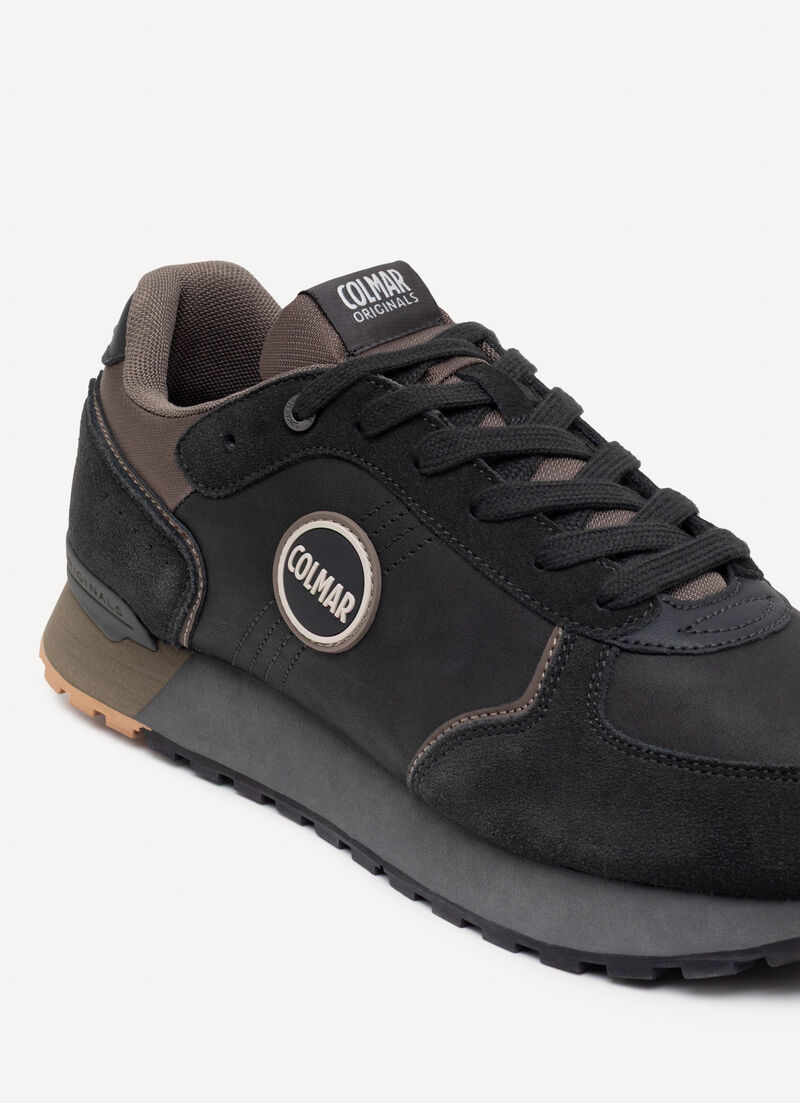 Travis Boost men’s sneakers